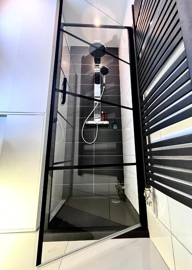 Suiteangel - Luxury Design Condo With Free Garage Budapeşte Dış mekan fotoğraf