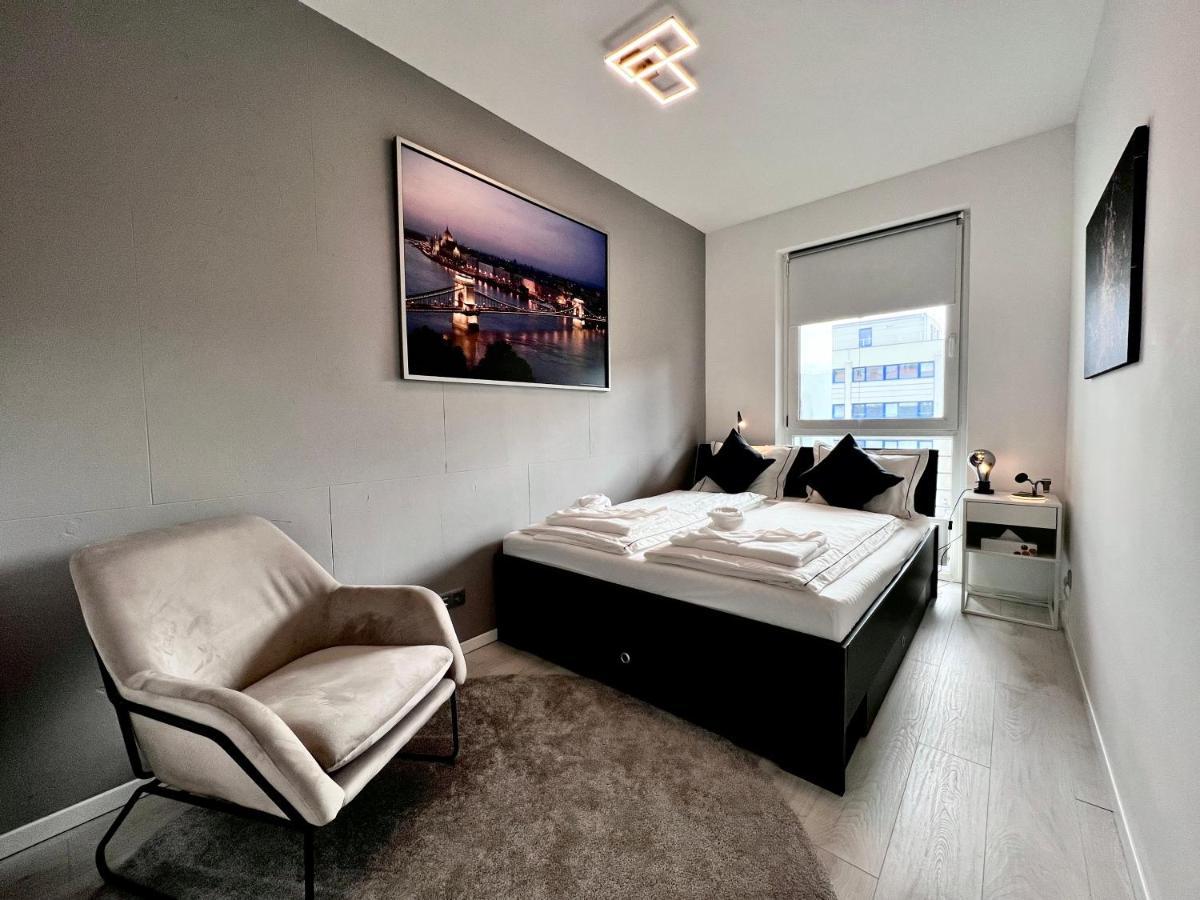 Suiteangel - Luxury Design Condo With Free Garage Budapeşte Dış mekan fotoğraf