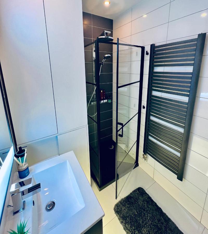 Suiteangel - Luxury Design Condo With Free Garage Budapeşte Dış mekan fotoğraf